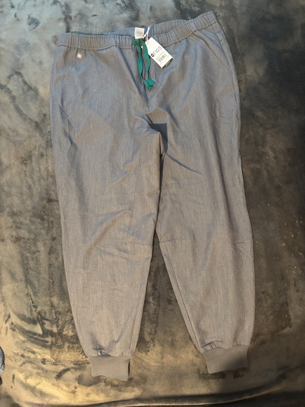 Figs Women’s Slate Gray Jogger Pants with Green Drawstring